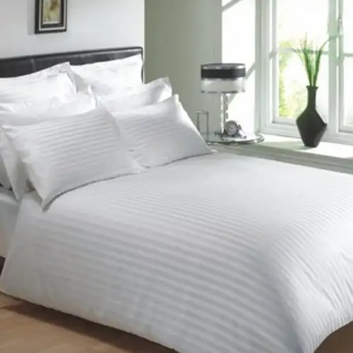 Queen Size Flat Bed Sheet For Home Hotel AirBnb in Bedding in Ottawa - Image 2