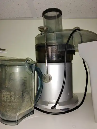 Brevile juicer fountain plus. In good working condition. Always cleaned after each use. Good price o...