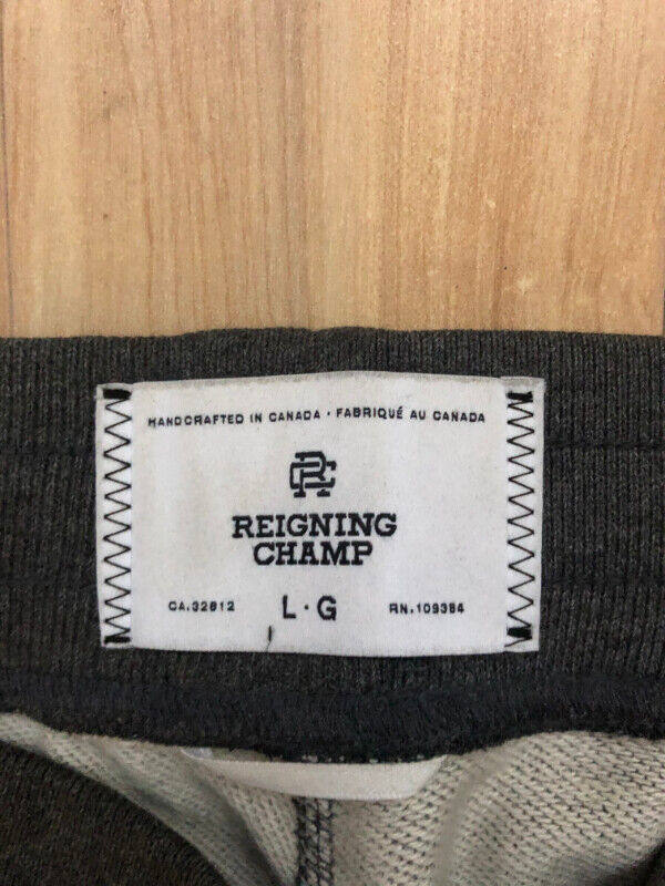 Reigning Champ Grey Sweatpants size L dans Hommes  à Ville de Montréal - Image 2