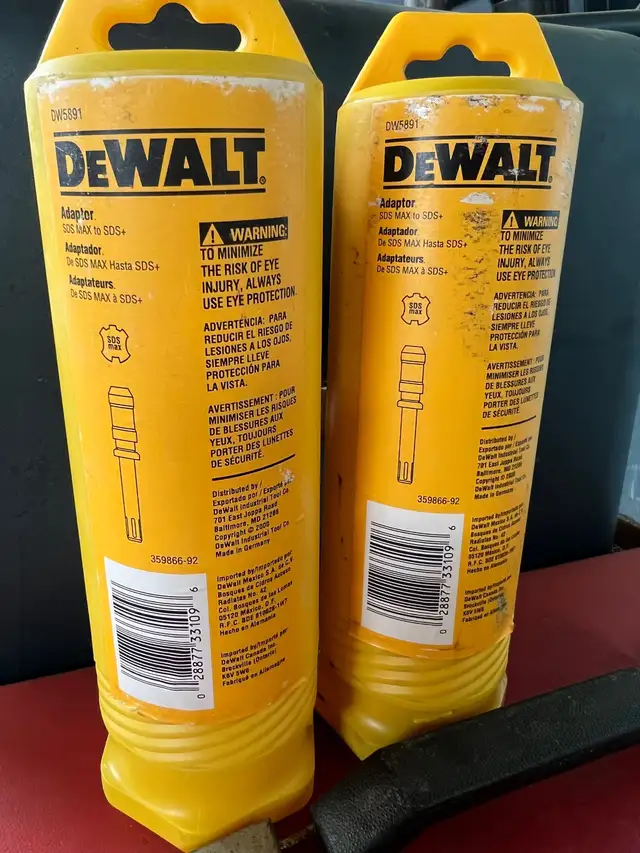 Dewalt DW5891 sds max adaptor SDS+ brand new in Power Tools in Kawartha Lakes - Image 2