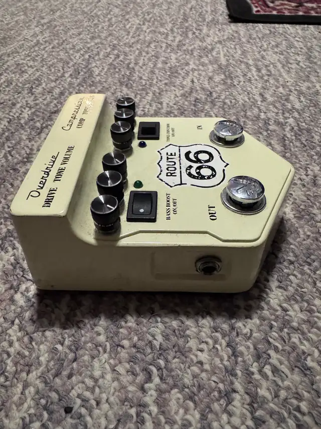 Vintage Style V2 Route 66 Guitar Overdrive EFX Pedal in Guitars in Cole Harbour - Image 5