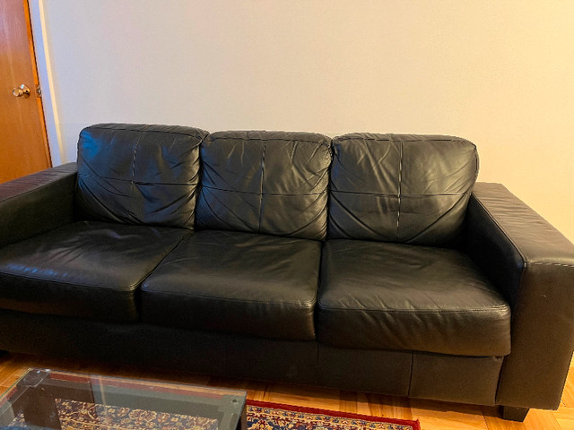 Canapé 3 places en cuir noir dans Sofas et futons  à Ville de Montréal - Image 3
