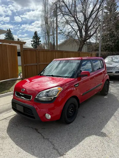 2012 Kia Soul, 166,000, Front Wheel Drive, 1.6L 4 Cylinder Engine, Automatic Transmission. Active &...