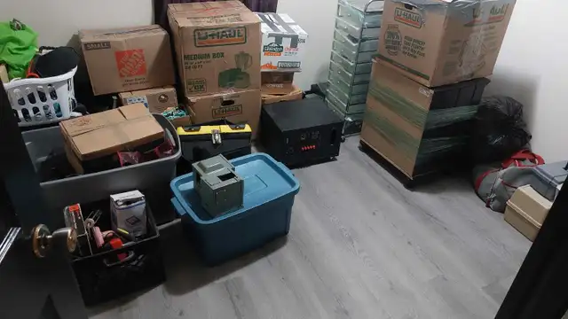 Moving and storage530755408909445121