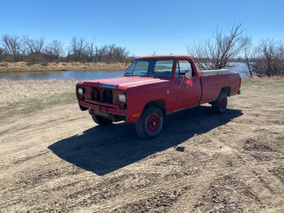 1985 dodge w150 4wd  “prospector”