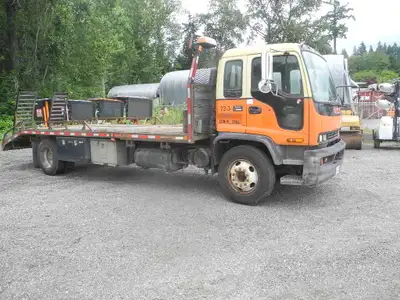 Cab over 4x2, Cat Diesel power w/Allison 5 Speed Automatic, Deck 8'6" x 30'6" with 4'6" Beavertail,...