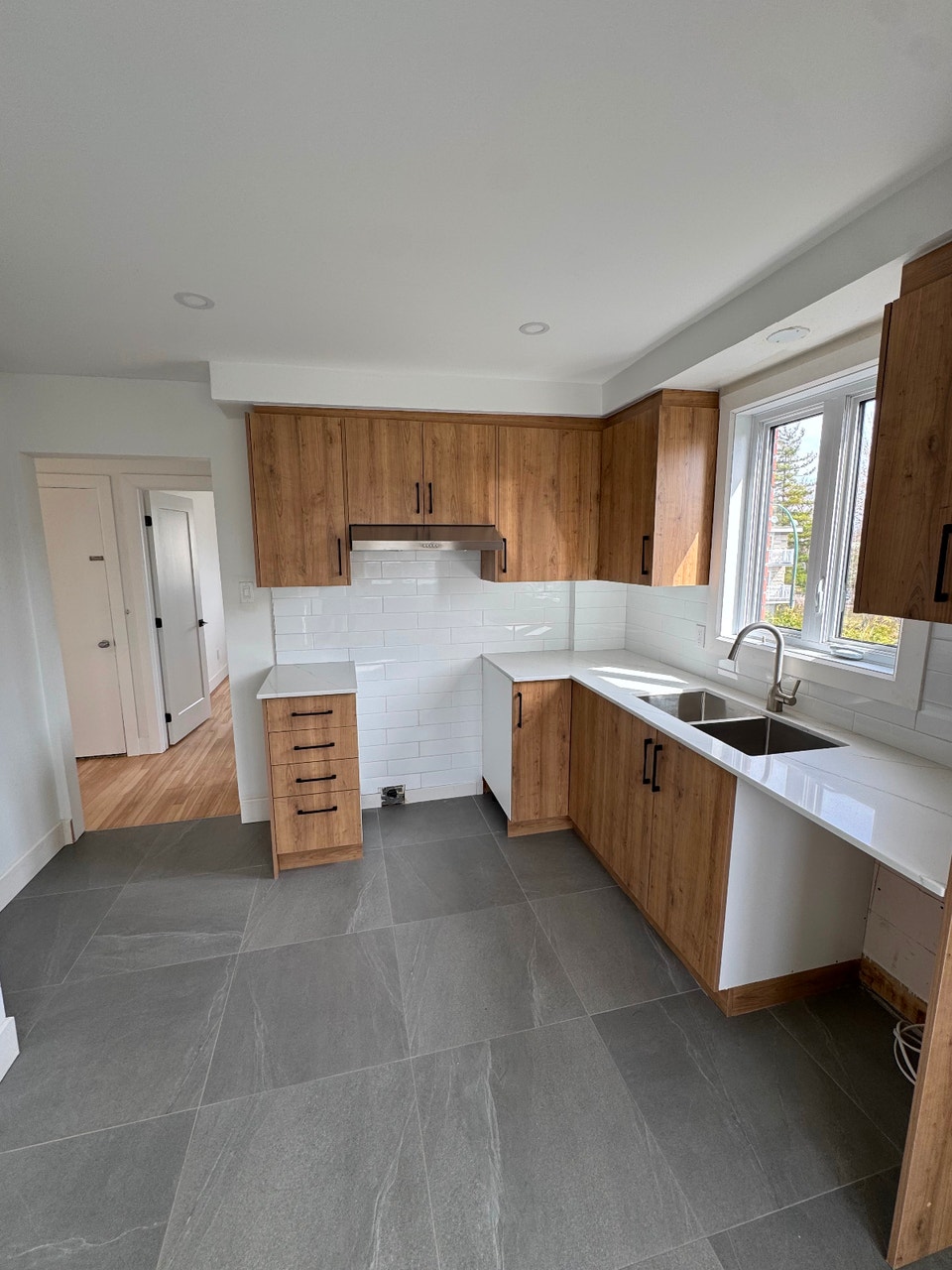 3 beds 1 bath - Apartment 1