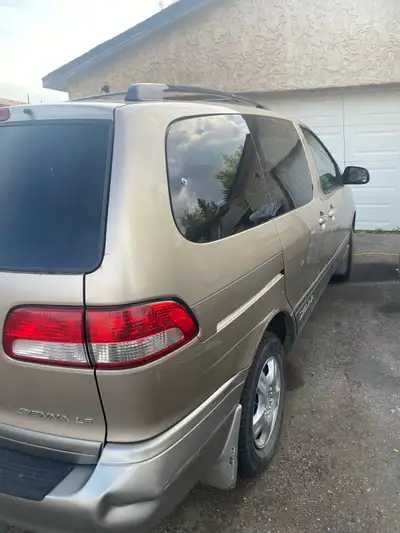 1998 Toyota Sienna Car has had a decent bit of work done by the shop. Ac heating works great. The ca...