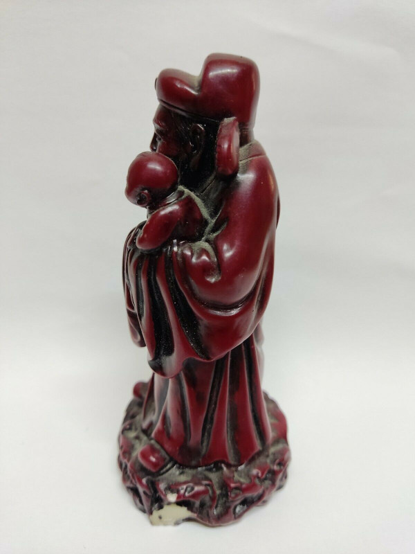 Resin Chinese Figurine Fuk Red God Vintage Wise Man Asian Statue dans Art et objets de collection  à Longueuil/Rive Sud - Image 4