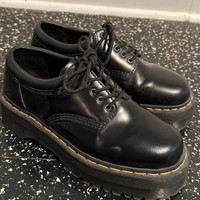 Dr. Marten’s 8053 Quad Platform Oxford Shoes