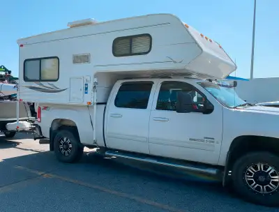 2008 Adventurer 80HL Truck Camper queen bed, sleeps 5 $9800 negotiable Fits 6.5’ to 8’ box - Center...