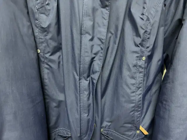 Columbia Women’s Jacket XL in Women's - Tops & Outerwear in Ottawa - Image 5