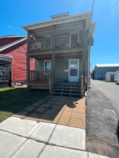 2 Bedroom unit available for immediate occupancy!
