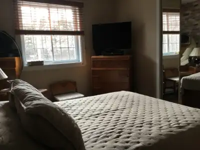 Chambre à louer MontrealEst Dimanche soir au jeudi soir inclu.