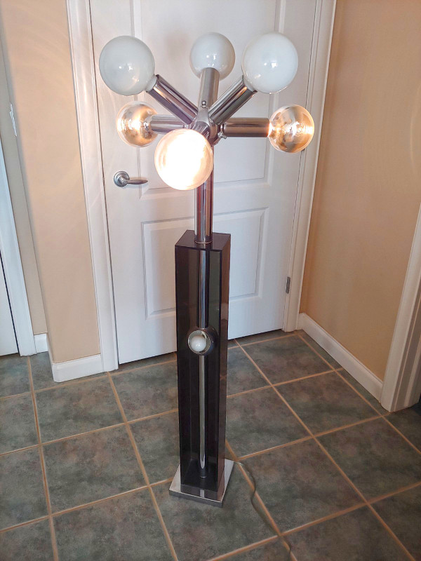 Mid Century Modern Chrome Sonneman-Inspired Sputnik Floor Lamp in Indoor Lighting & Fans in Edmonton - Image 2
