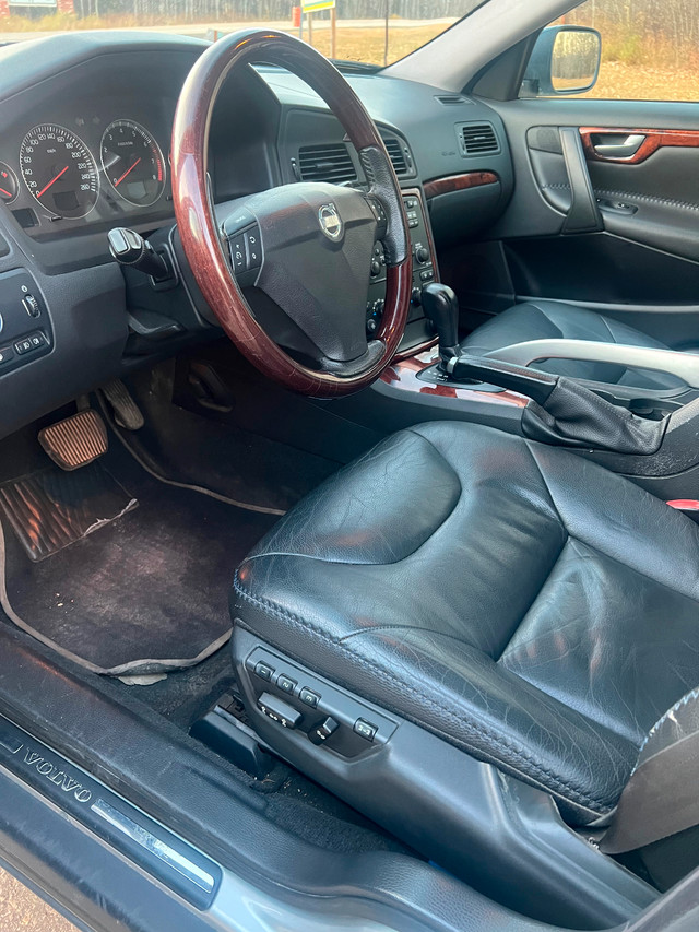2005 Volvo XC70 Station Wagon Cross Country for sale $4200 obo in Cars & Trucks in Edmonton - Image 4