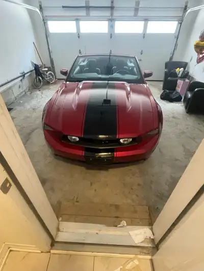 2010 Mustang GT Very clean 4.6 V8 manual transmission Drives great Tires only few months old Top wor...