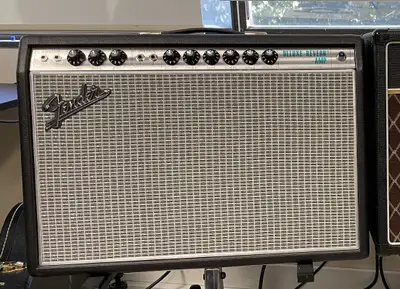 Fender 68 Custom Deluxe Reverb Guitar Amp, View more