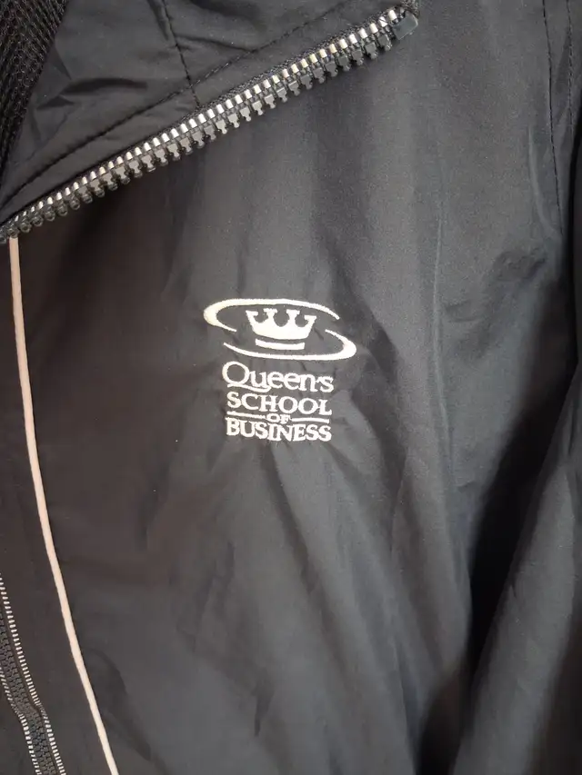 Vintage Queen's School of Business Jacket L in Men's in Kingston - Image 3