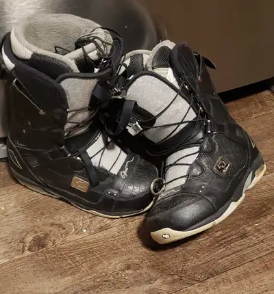Womens Snowboard Boots Size 9, View more