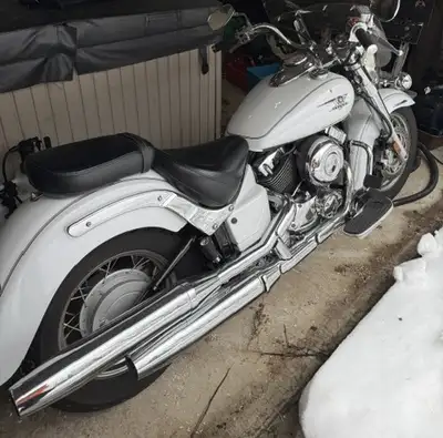 Offered for sale "as is where is", excellent shape, significant others bike, she prefers to no longe...