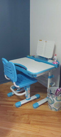 Bureau ergonomique pour enfant