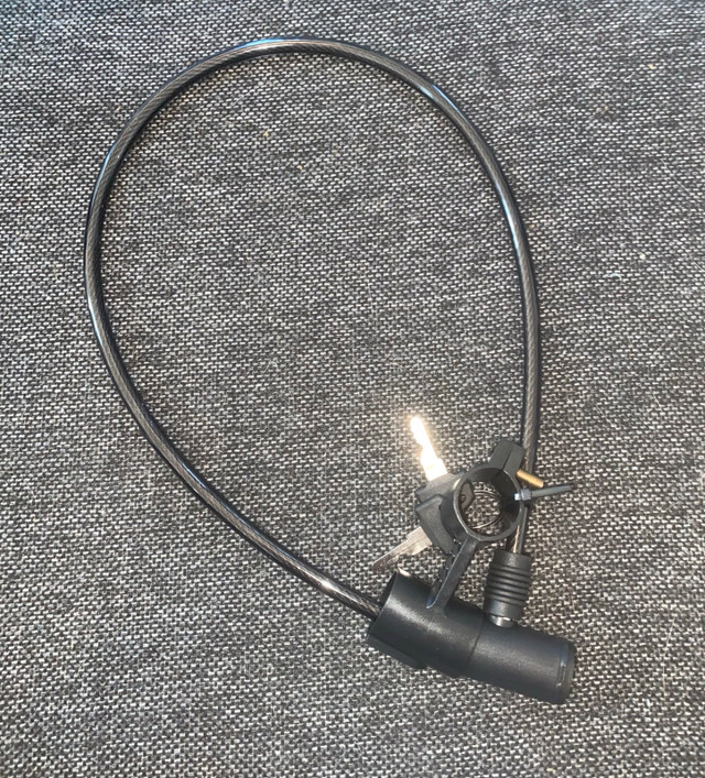 Brand New Bicycle Lock - 27” - Heavy Duty - 2 Keys in Clothing, Shoes & Accessories in City of Toronto
