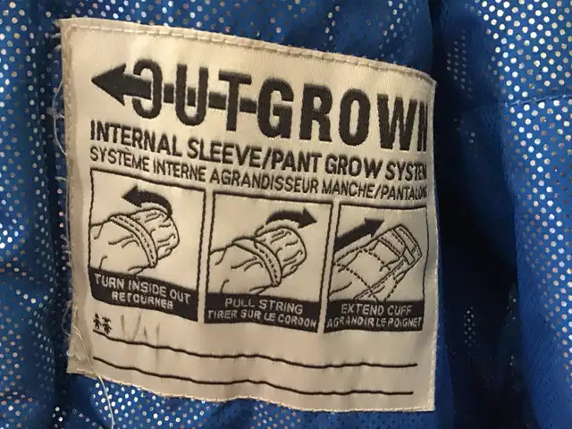 COLUMBIA KIDS WINTER JACKET size S 8 YEARS  in Kids & Youth in Mississauga / Peel Region - Image 9