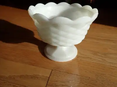 Milk glass bowl great to hold you fruit, candy, jewelry or display your Christmas ornaments $25 cash...