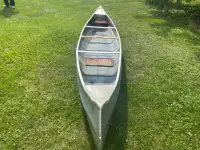 Aluminum canoe 