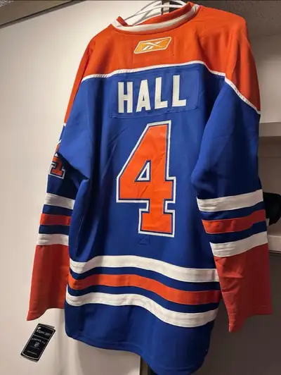 Edmonton Oilers Jersey Taylor Hall, View more