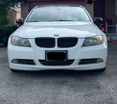 Selling AS-IS. Runs and drives well. Solid daily driver. No Accidents. Selling because got a new car...