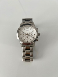 GUESS Women's Stainless Steel Silver Analogue Watch