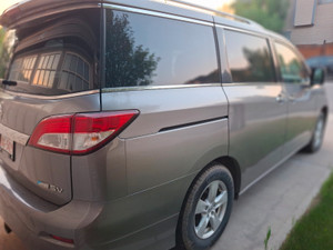 2011 Nissan Quest SV