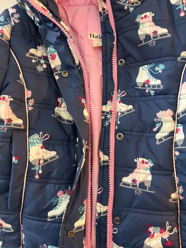 Hatley 3/4 puffer jacket girls size 5 in Kids & Youth in Laval / North Shore - Image 5