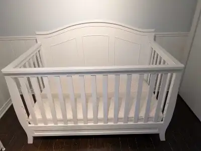 ️ 4-in-1 Convertible Crib – Solid Wood | White Finish, View more