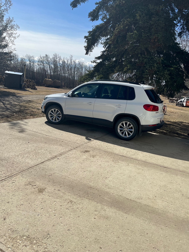 2017 Volkswagen Tiguan in Cars & Trucks in Grande Prairie