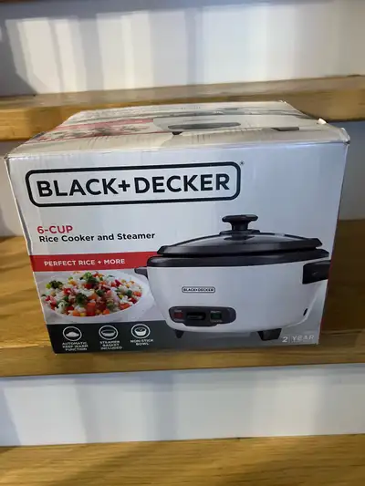BLACK+DECKER 3-CUP RICE COOKER W/ STEAMER, View more