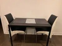 Lovely furnished 1-bedroom apartment mid-Toronto East, parking