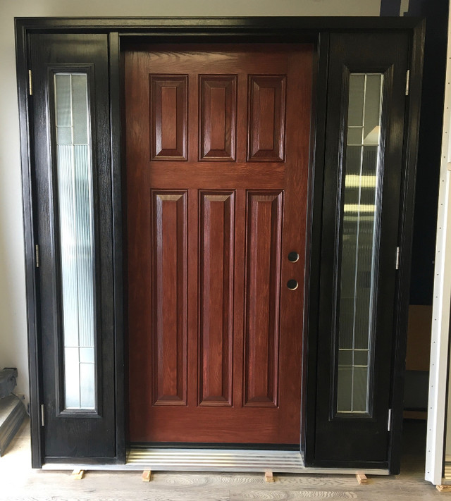 Single Entrance Doors w/ Sidelight(s) ***Updated 02/24/2023 Windows