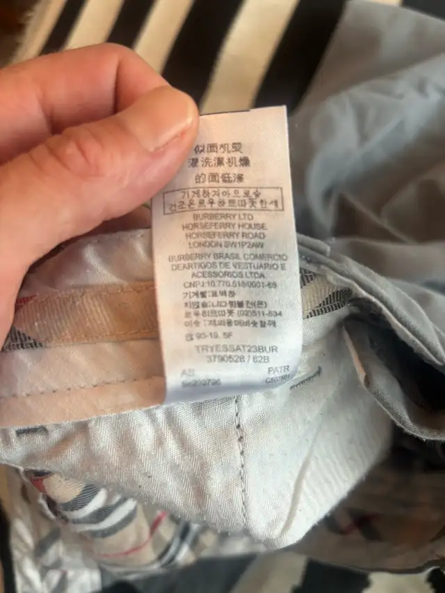 Burberry Brit Men’s Chino Pants Size 165/ 36A American 31-32 in Men's in City of Toronto - Image 5