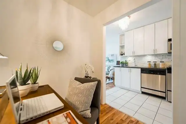 Panoramic Furnished 1BR + Office in Yaletown, All Utilities Incl in Long Term Rentals in Vancouver - Image 4