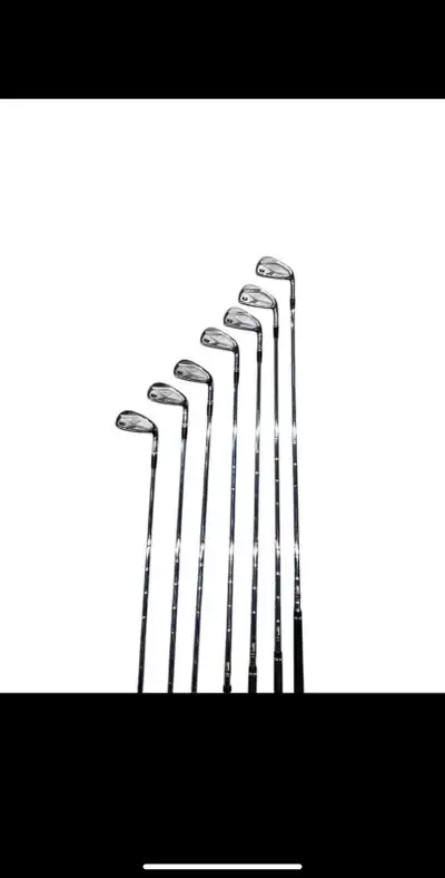 Wilson staff CB irons Good condition only used for 1 season Dynamic gold stiff shaft 4-pw