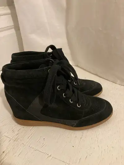 Wedge sneakers size 9, View more