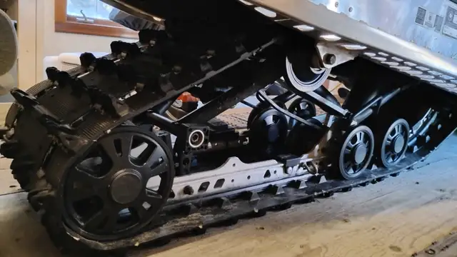 Ski-Doo MXZ Sport 600 ACE 2016 in Snowmobiles in Sherbrooke - Image 5