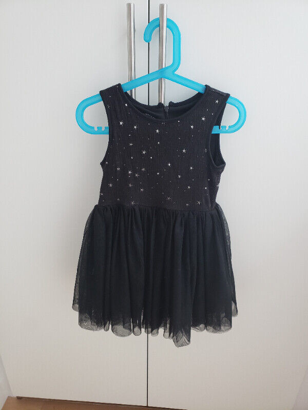 Pippa &amp; Julie Star Print Tutu Dress - Size 4T in Clothing - 4T in Calgary
