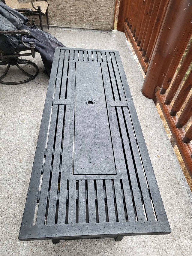 Propane Outdoor Fire Table in Patio & Garden Furniture in Banff / Canmore - Image 3