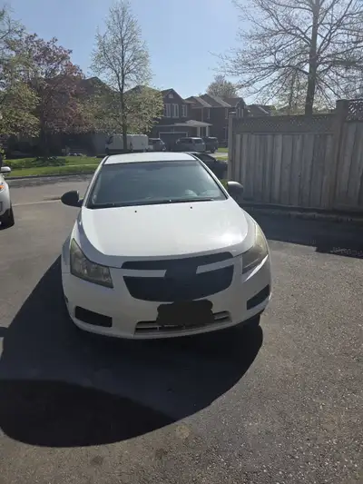 Please read description. Minimum offer listed at end. --- 2012 Chevrolet Cruze LS 1.8L - 212,752 km...