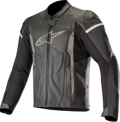 This Alpinestars Airflow leather jacket has only been worn a few times. It is like new and in immacu...