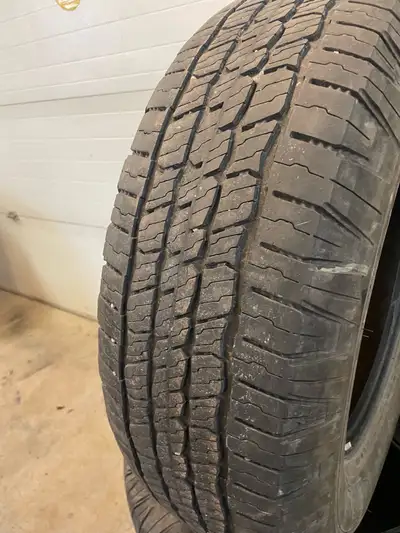 4 Michelin LTX Trail all season truck tires good condition $300